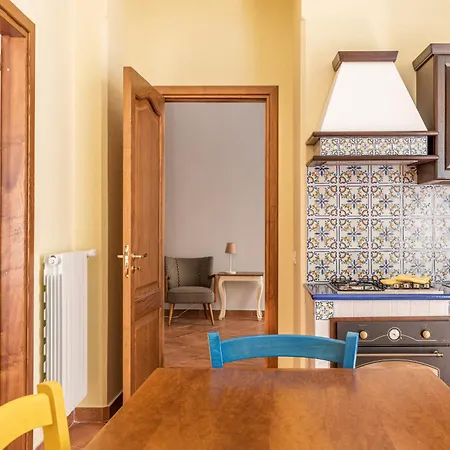 Il Cortile Degli Aragonesi By Wonderful Italy Palermo